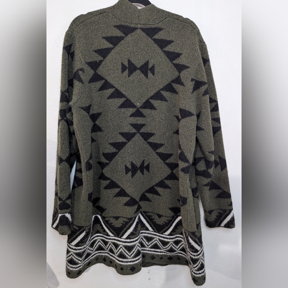 FRYE AND CO. Olive Green and Black Aztec Knit Cardigan - Picture 5 of 5